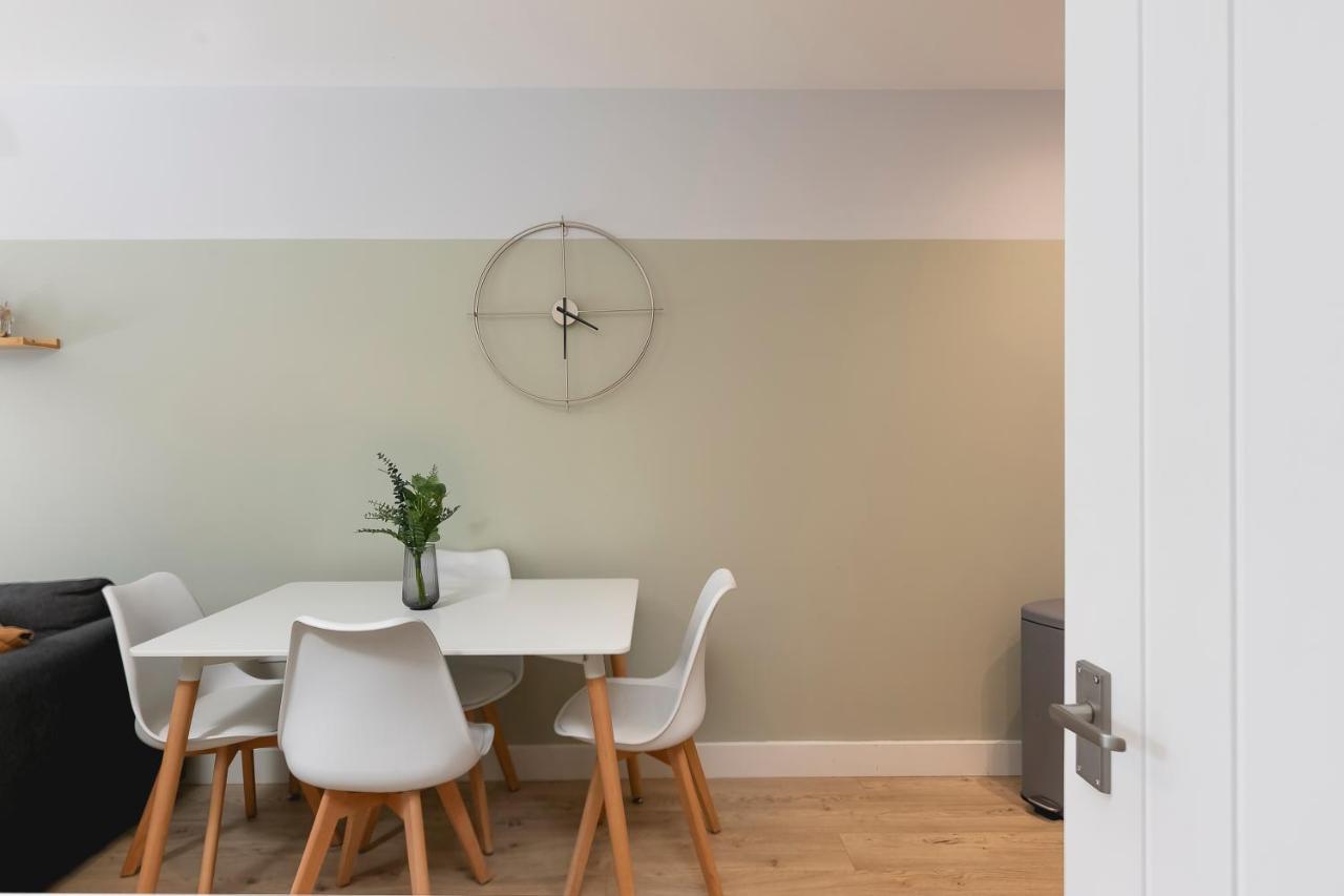 Wesley Gate Apartments - By Hostly Reading Luaran gambar
