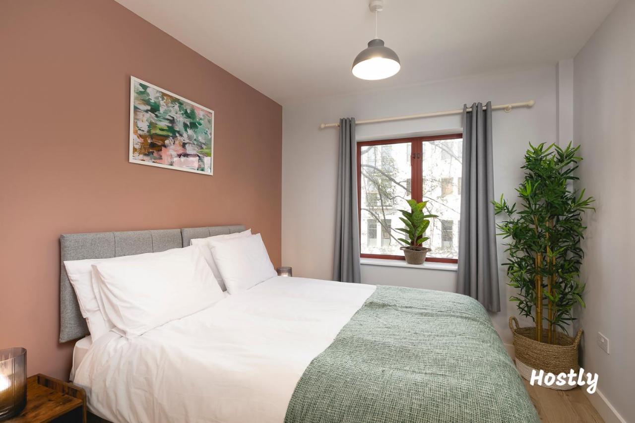 Wesley Gate Apartments - By Hostly Reading Luaran gambar