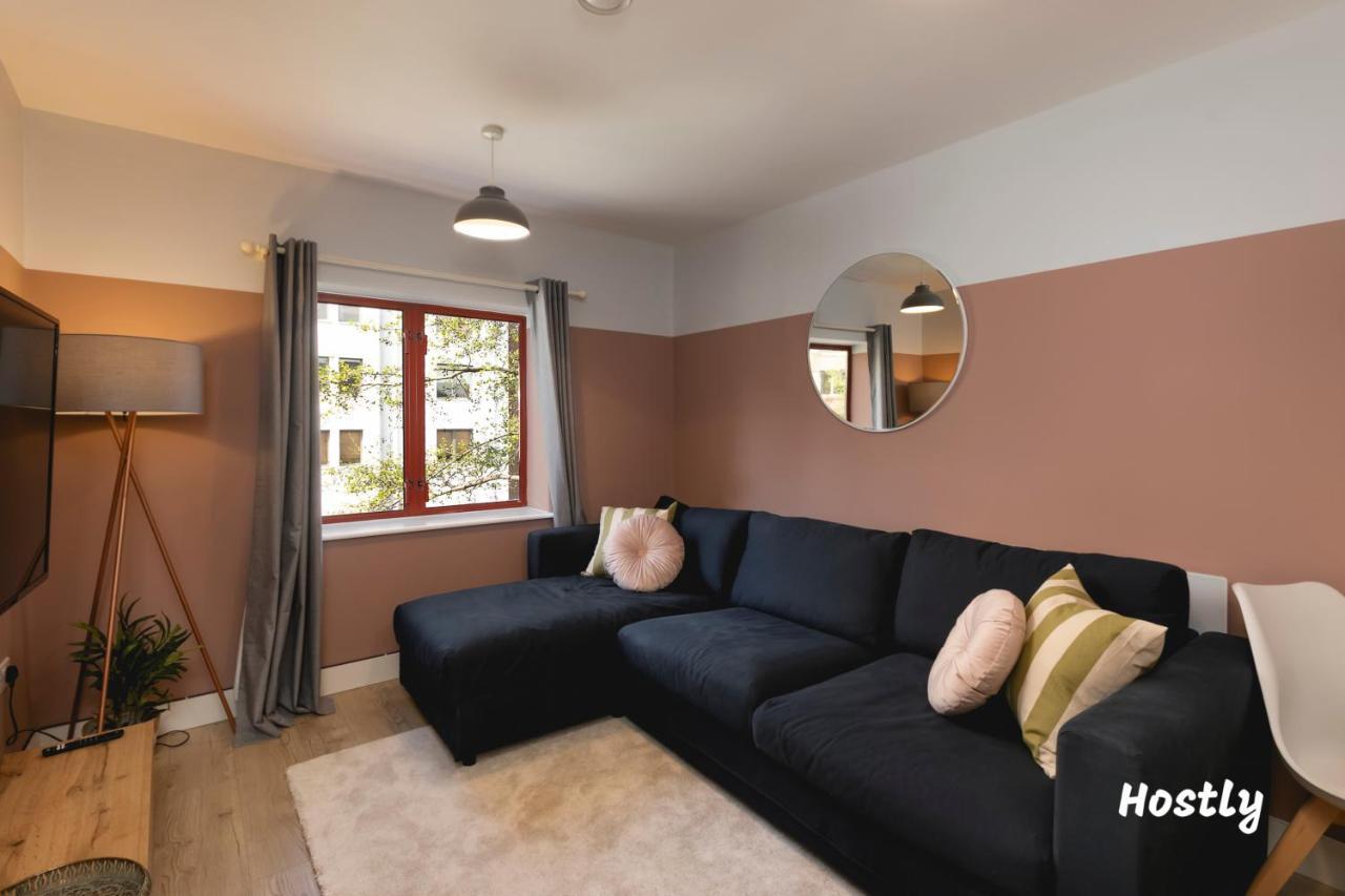 Wesley Gate Apartments - By Hostly Reading Luaran gambar