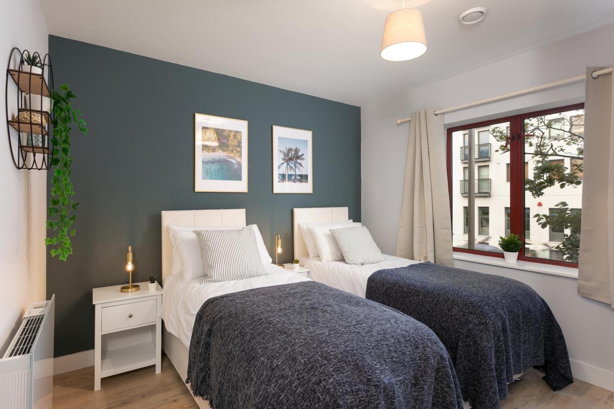 Wesley Gate Apartments - By Hostly Reading Luaran gambar